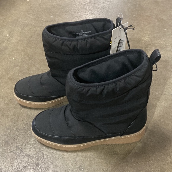 Women's Bertie Winter Boots - A New Day Black - Picture 2 of 4